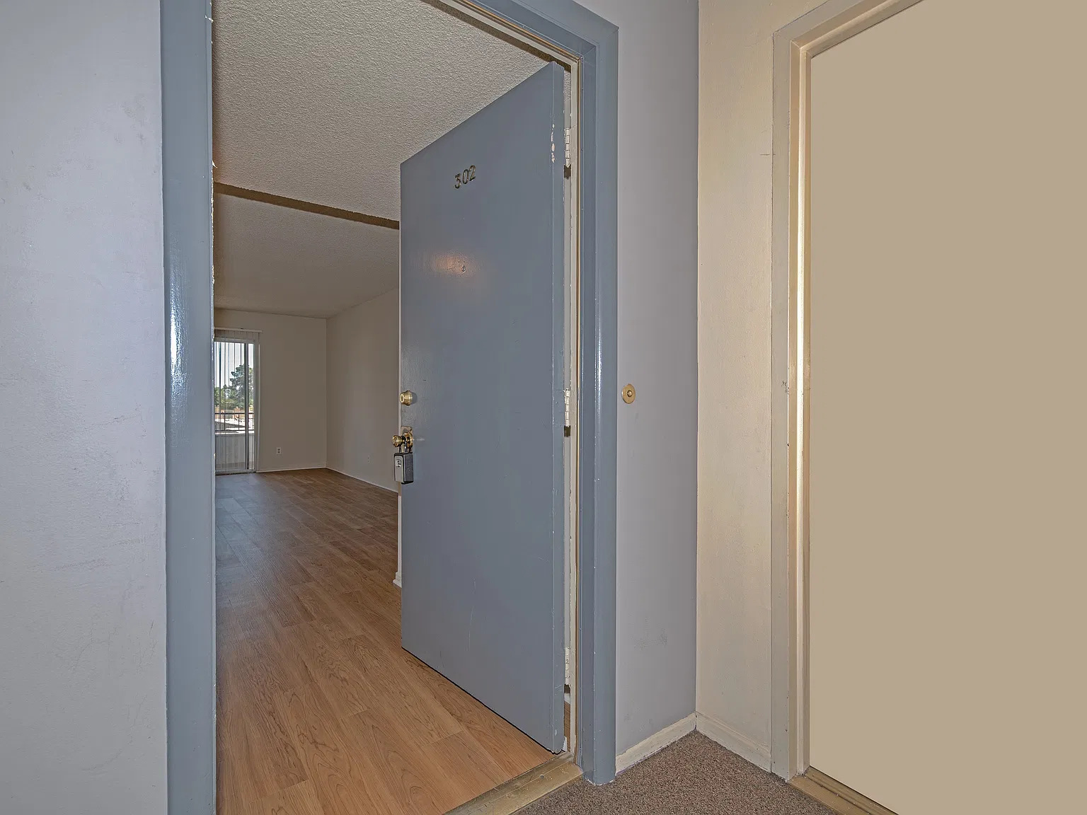 2 bed, 1269 sqft, $3,095 — Photo 4