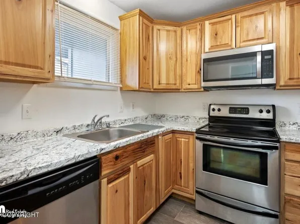 8921 Woodstock Cir #8921, Anchorage, AK 99502