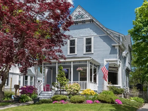 47 Franklin Ave, Rockland, MA 02370