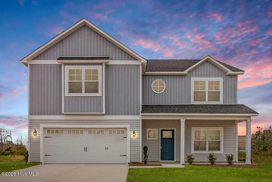 4 bed, 2.5 bath, 2830 sqft, $3,200 — Photo 1