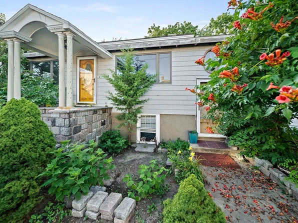 537 Nantasket Ave, Hull, MA 02045