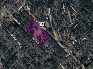 220 Cherokee Trl, Livingston, TX 77351