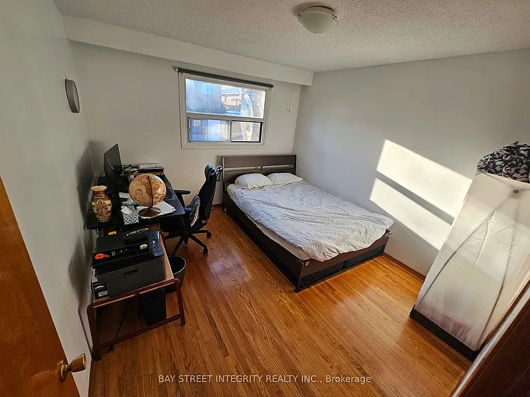 4011 Bishopstoke Ln — Photo 9