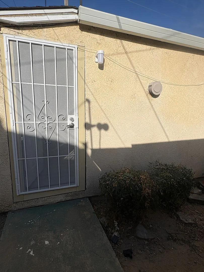 316 6th Street #3 - Fully Remodeled! — Photo 2