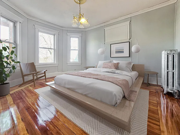110 Howland St #2 — Photo 6