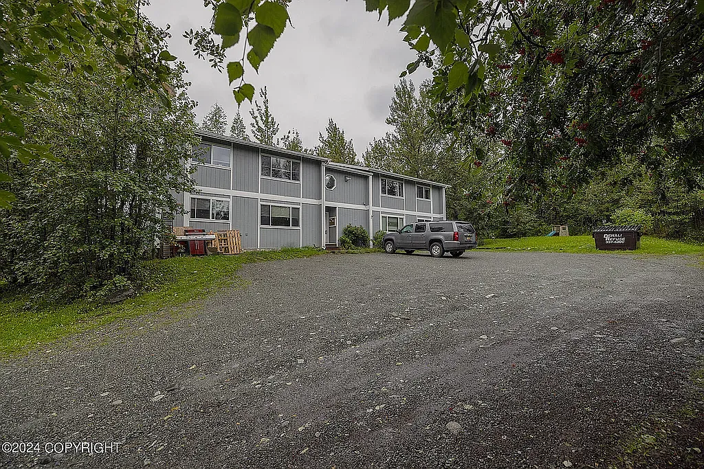 Building Photo - 1051 E Snohomish Ave #1