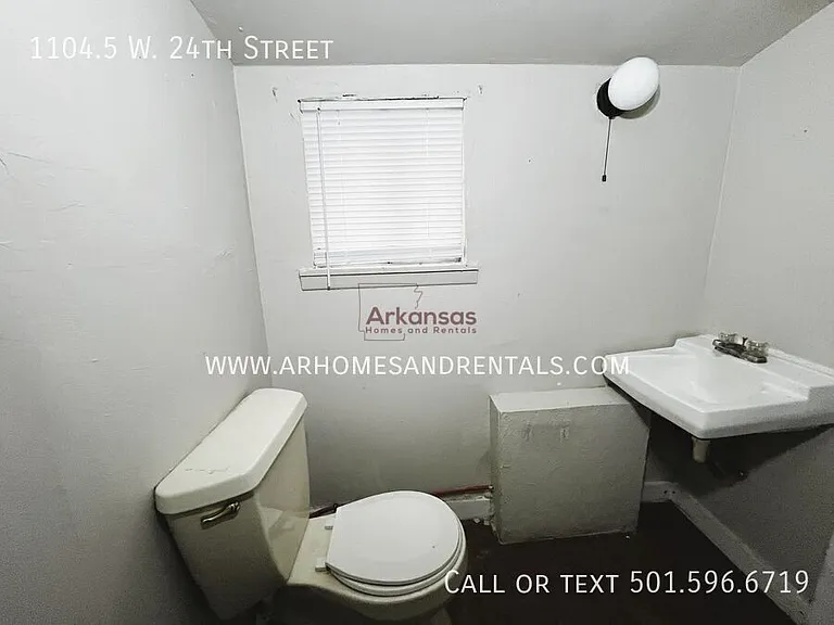 1104.5 W 24th St — Photo 7