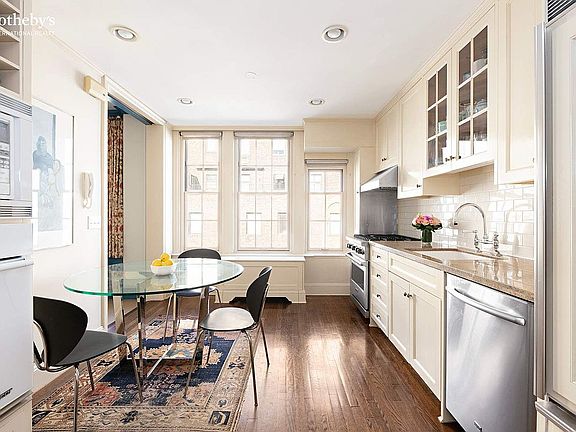 4th image of 1088 Park Ave #Phe