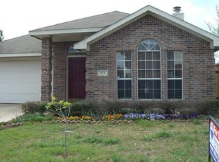 813 Ragland Dr, Cedar Hill, TX 75104