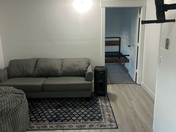 686 N 500 W APT A