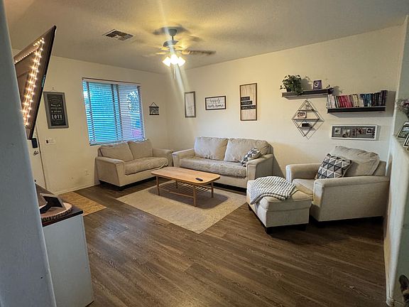 3rd image of 21585 W Kimberly Dr