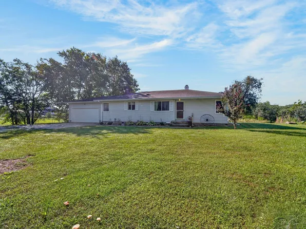2412 178th Ln, Carlisle, IA 50047
