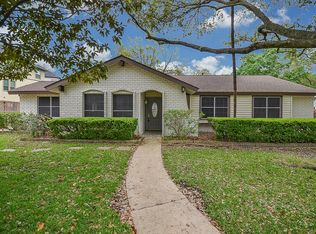 2634 Pomeran Dr, Houston, TX 77080