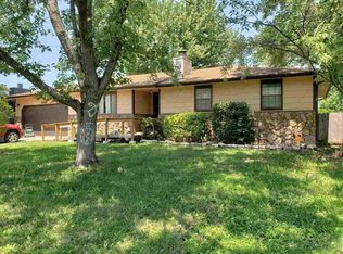 308 E Fox Brier Rd, Rose hill, KS 67133