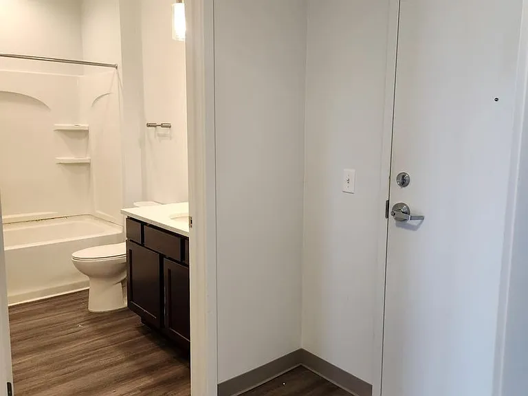 River Rock Apartments — Photo 29