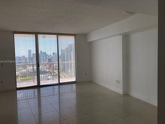 2nd image of 1750 N Bayshore Dr APT 5008