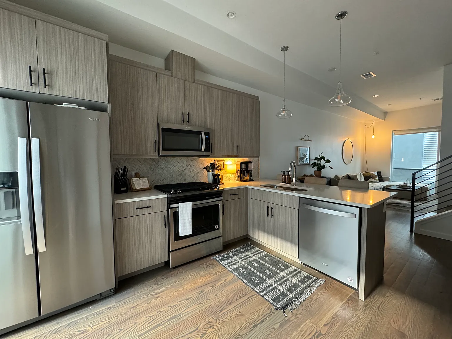 2 bed, 1241 sqft, $3,200 — Photo 1