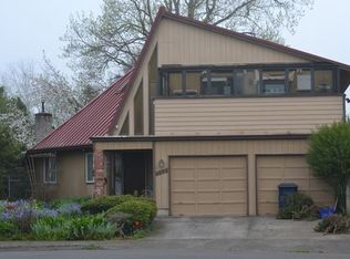 2338 8th St, Springfield, OR 97477