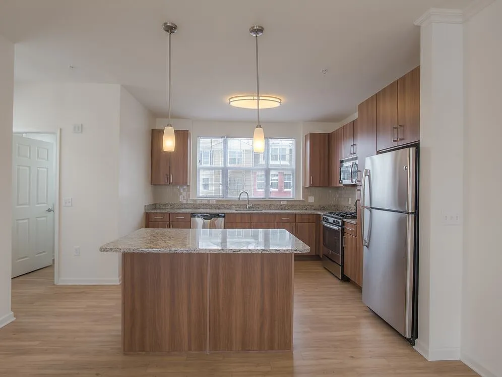 Avalon Townhome Collection Roseland — Photo 2