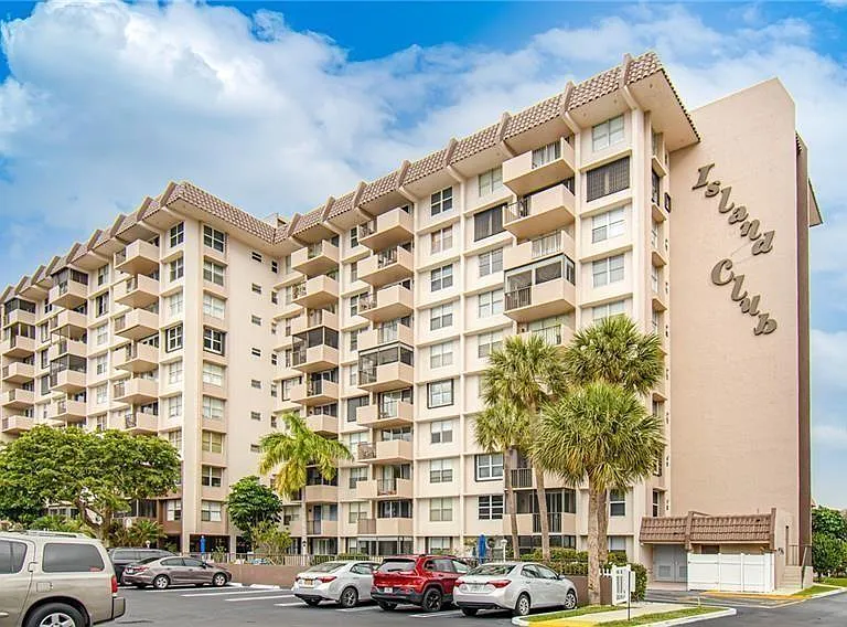 777 S Federal Hwy #16 — Photo 31