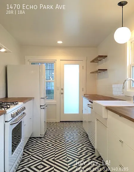 1470 Echo Park Ave — Photo 17
