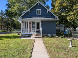 468 S Shore Dr, Forest Lake, MN 55025