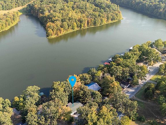 3rd image of 2550 Egyptian Hills Dr