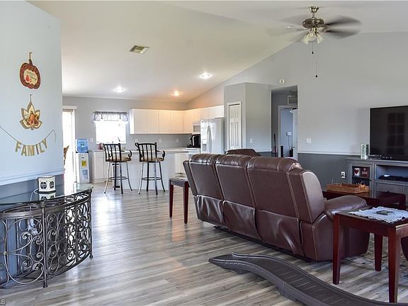 4th image of 2043 Churchill Ave N