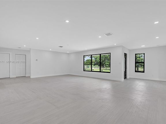 5th image of 17680 SW 54th St