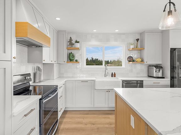 4th image of 4425 Happy Valley Rd