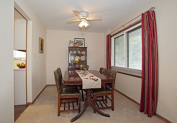 3rd image of 2656 Luzern Ct