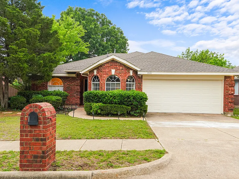 1001 Ridgecrest Dr — Photo 25