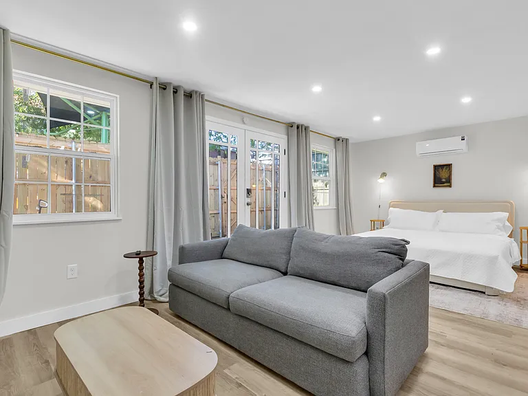 4121 Junius St #B — Photo 7