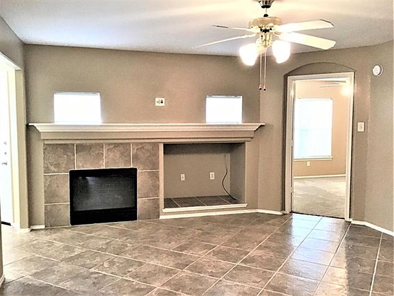 2nd image of 142 Barker Bayou Ct