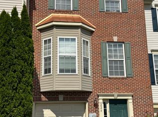 226 Country Ridge Dr, Red Lion, PA 17356