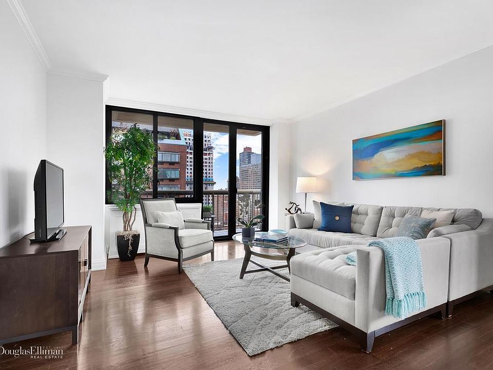 1st image of 1438 3rd Ave APT 21E
