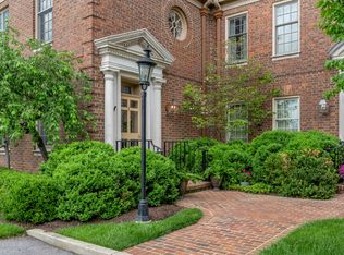 101 Idle Hour Dr APT 1, Lexington, KY 40502