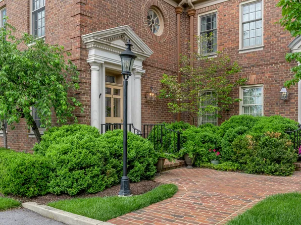 101 Idle Hour Dr APT 1, Lexington, KY 40502