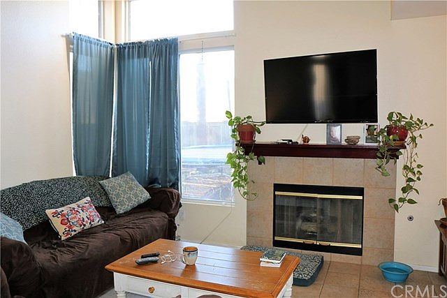 2nd image of 44661 Arbor Ln