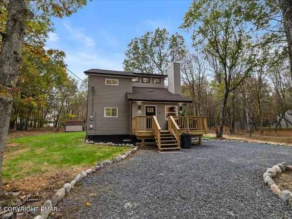 27 Hillyer Ln, Albrightsville, PA 18210