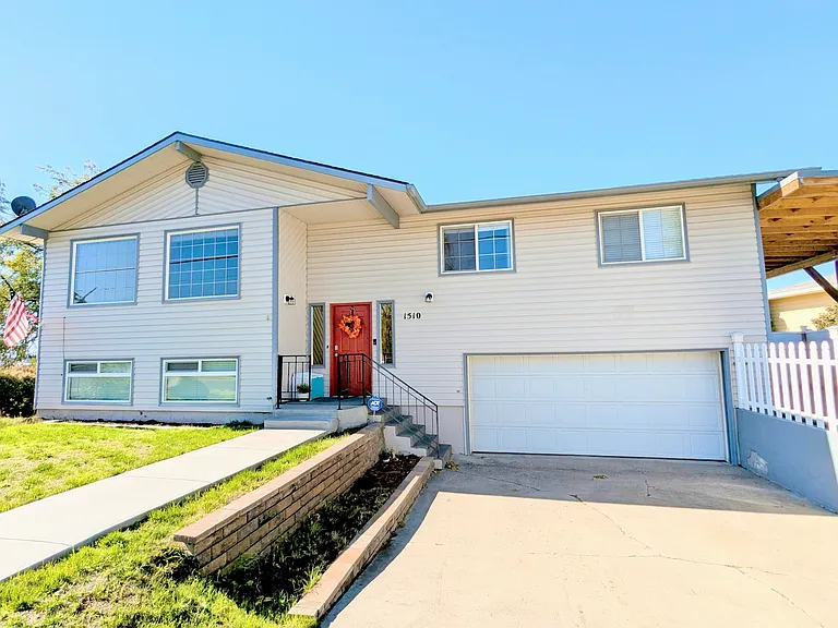1510 S Lakeway Dr — Photo 13