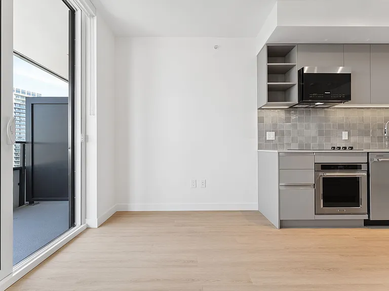 10420 City Pkwy — Photo 87