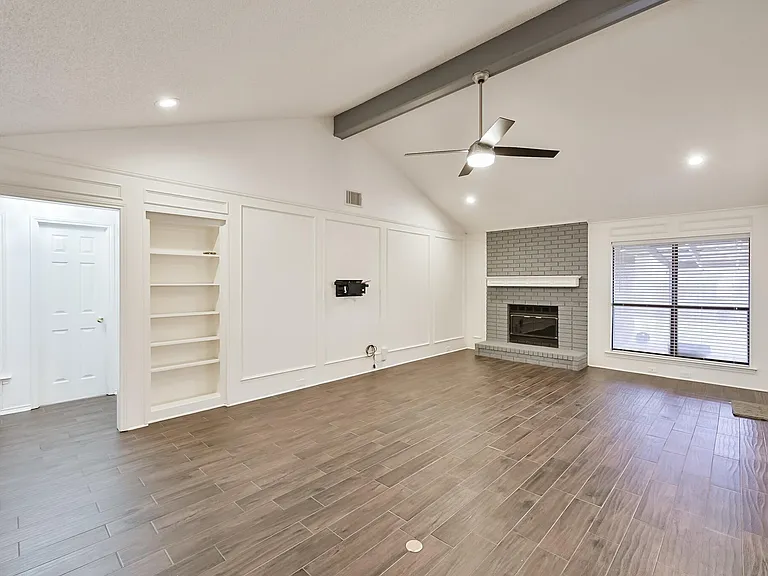 2306 Lovell Ct — Photo 6