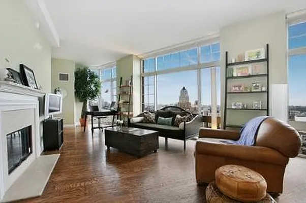 Sold by Corcoran | media 27