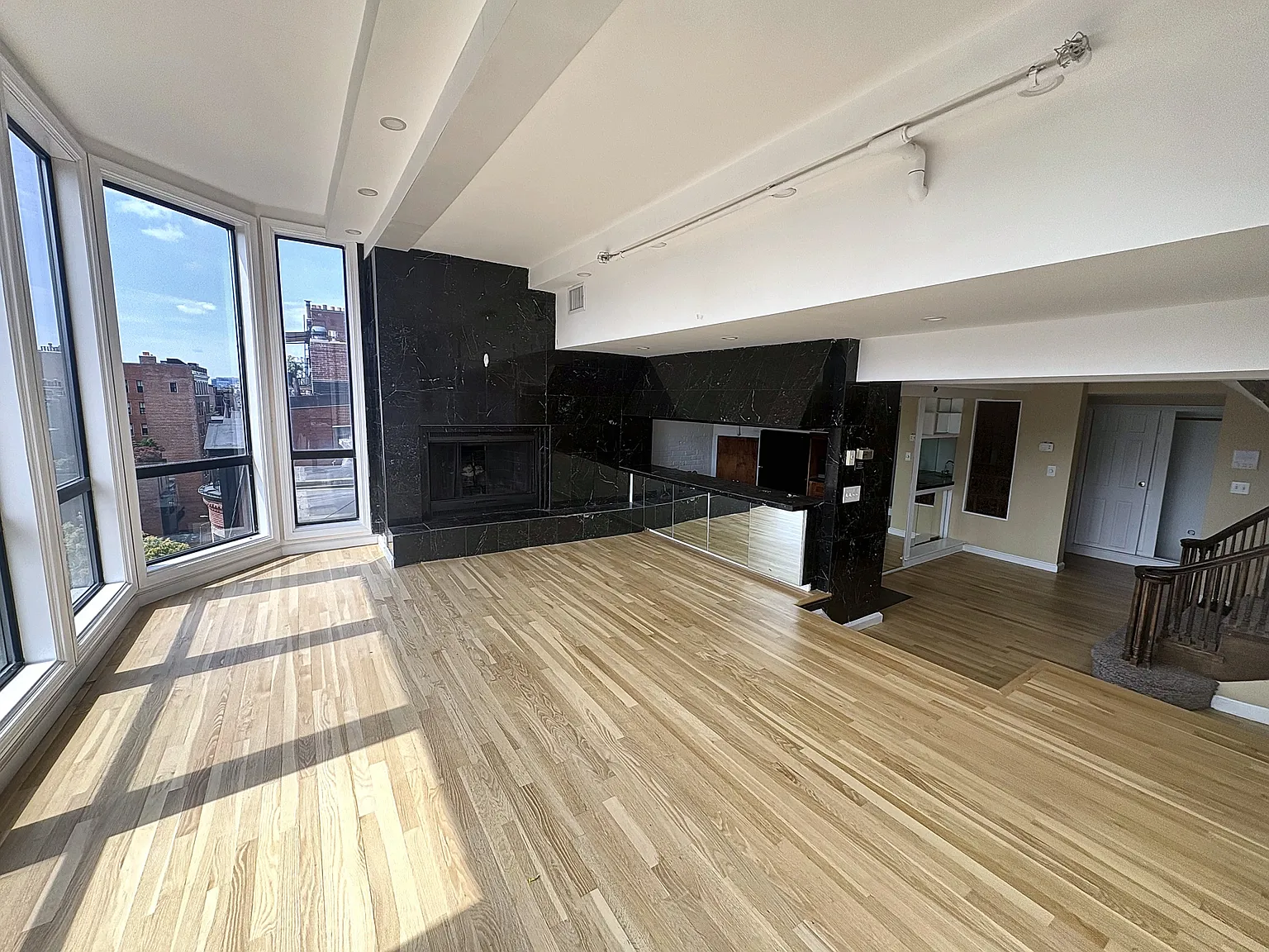 2 bed, $6,500 — Photo 2