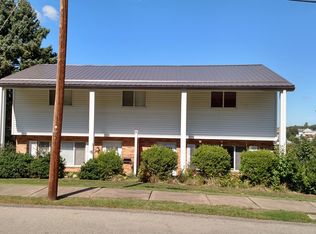 903 Blackstone Ave, Connellsville, PA 15425