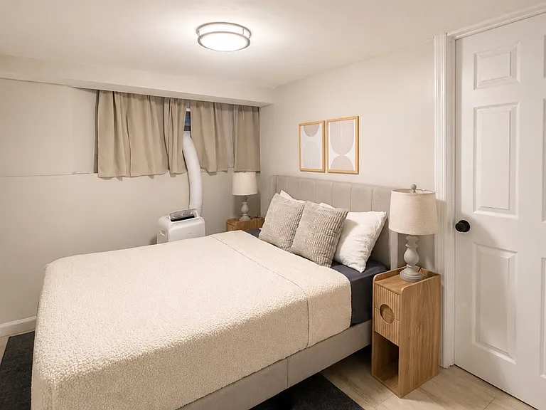 31 Irving St #1 — Photo 4