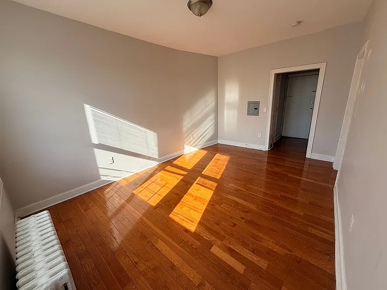 134 Corbin Ave #44E — Photo 5
