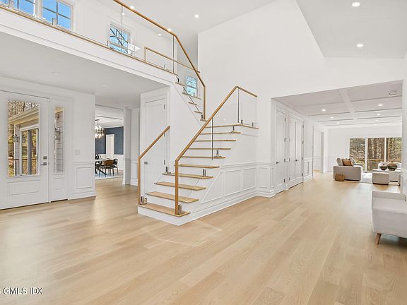5th image of 7 Bailiwick Rd