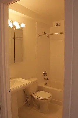 Rented by Realty Operations Group | media 3